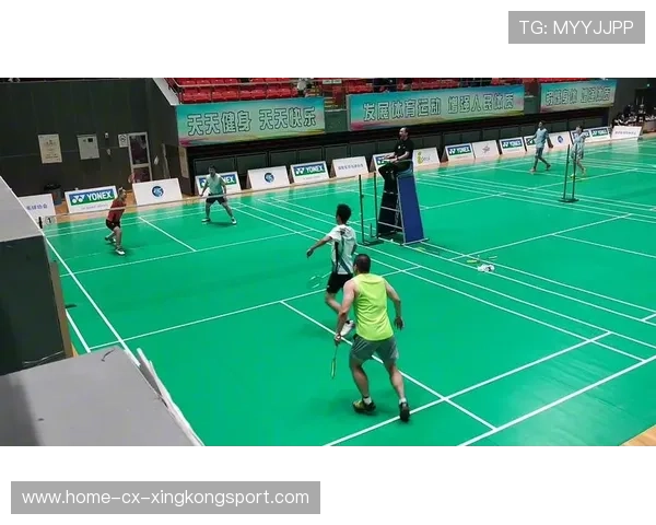 羽毛球男双多拍相持后突然起杀:临场智慧与装备升级的胜负密码 羽毛球男双多拍相持后突然起杀:临场智慧与装备升级的胜负密码