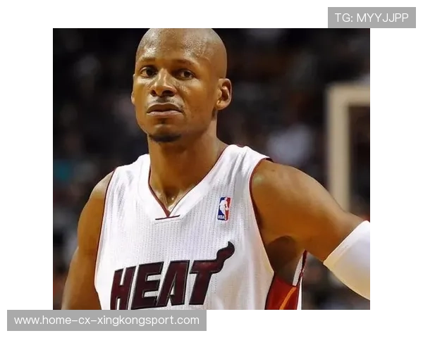 约翰逊强突接连得分,圣城逆风追回悬念